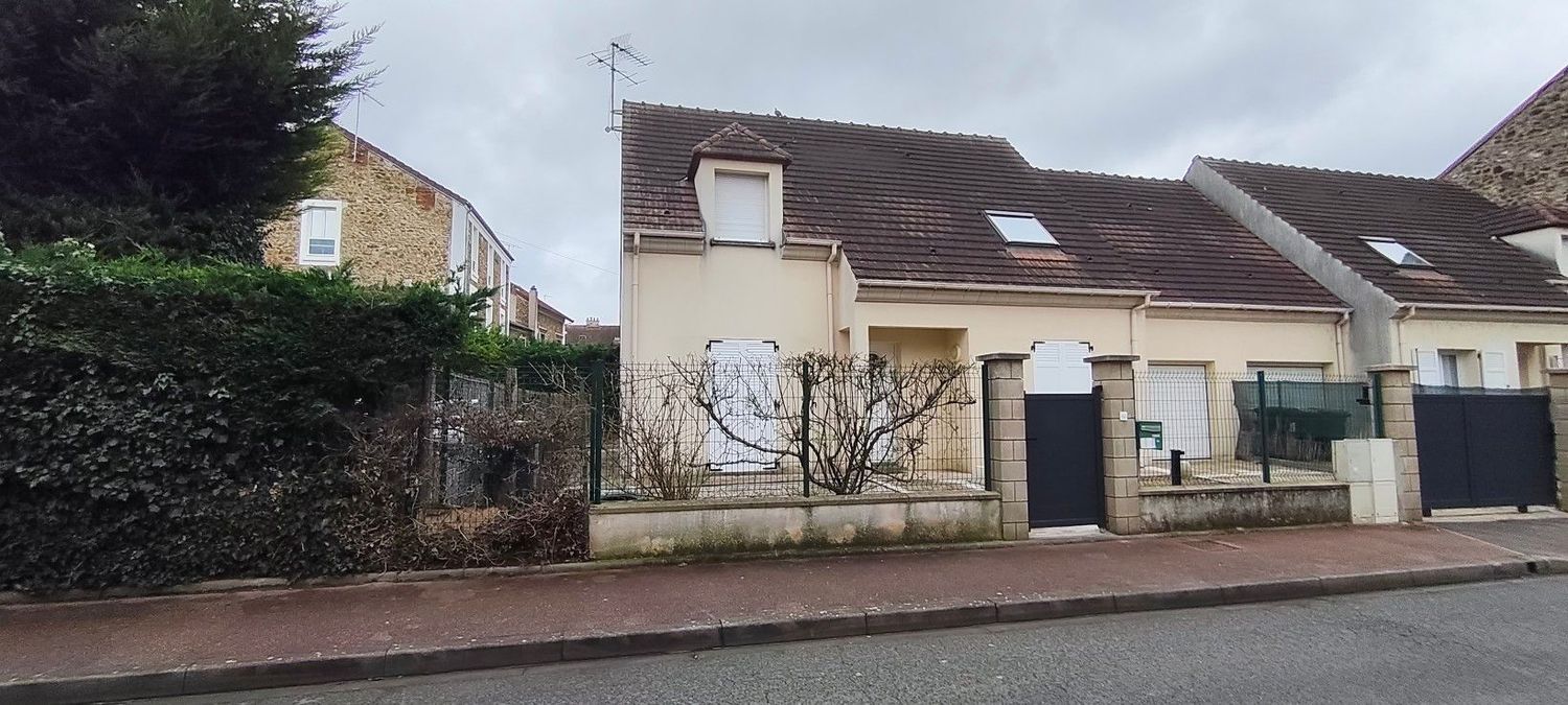 Corbeil Essonnes maison 7p. Proche toutes commodités