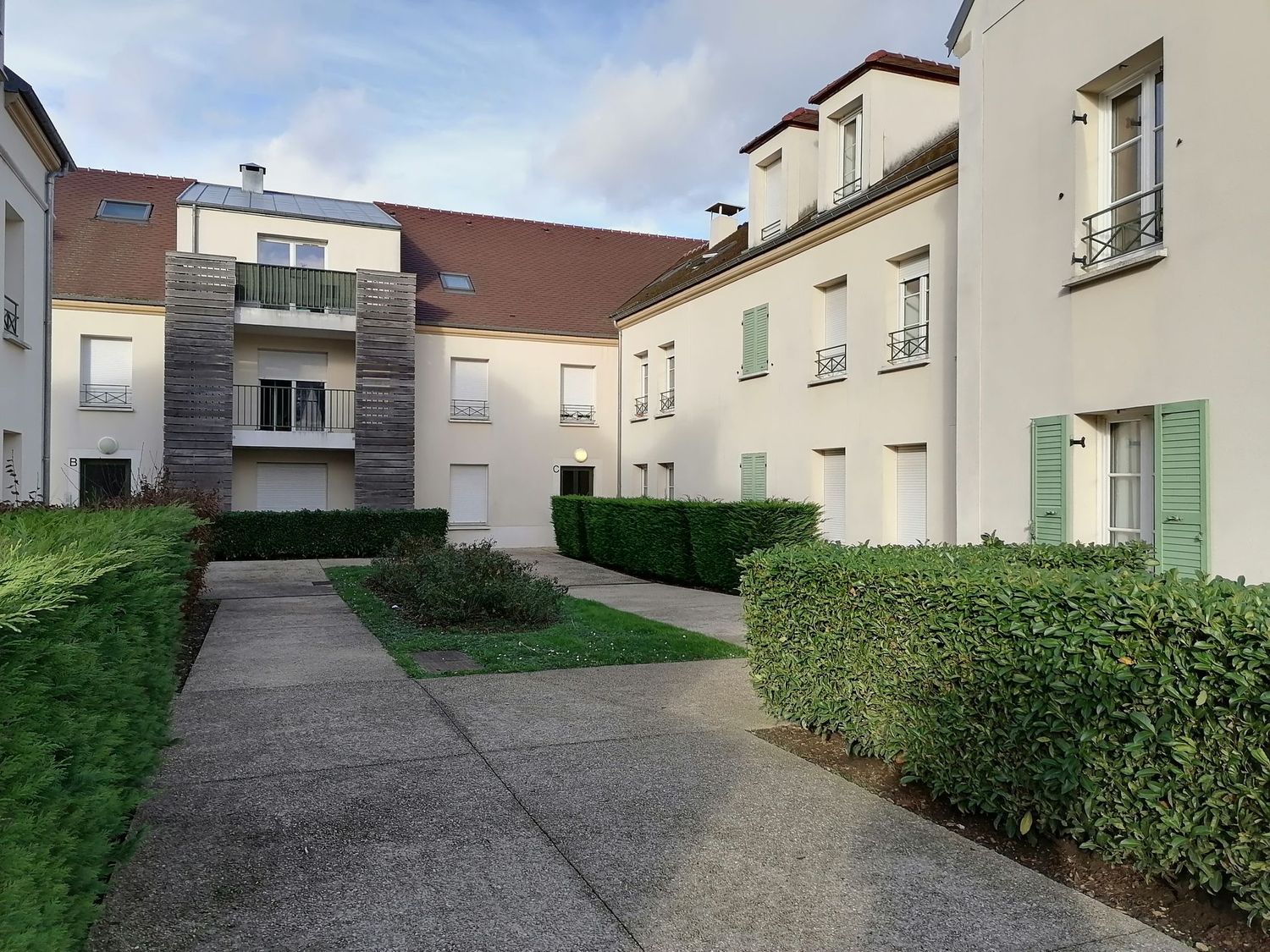 F4 MOISSY CRAMAYEL