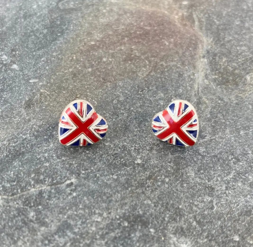 Union Jack Heart Shape Stud Earrings