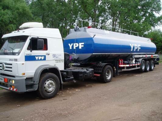 Semirremolque acero al carbono para transporte de combustible  3T