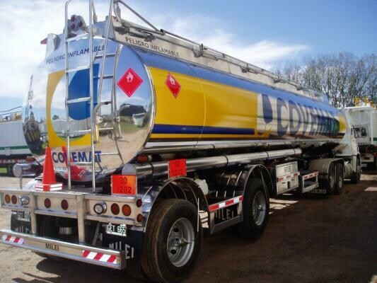 Semirremolque aluminio para transporte de combustible de 37 m3 1+1