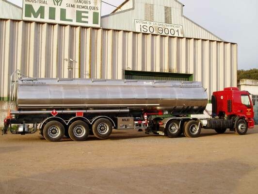 Semirremolque acero inoxidable para combustible y otras sustancias de 35 m3 3T