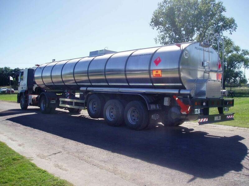Semirremolque térmico con sistema de calentamiento para transporte de asfalto 32 m3 3 T