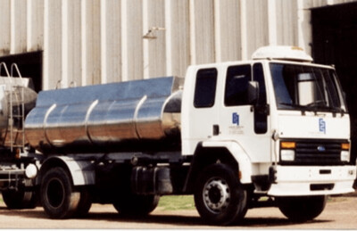 Tanque chasis de acero inoxidable para transporte de combustible y otras sustancias de 5 a 20 m3