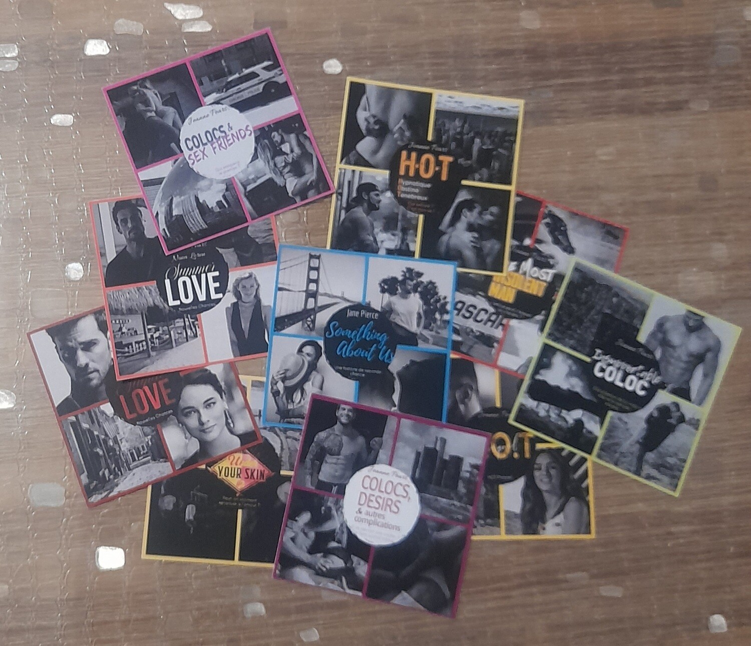 Ensemble de 16 stickers carrés
