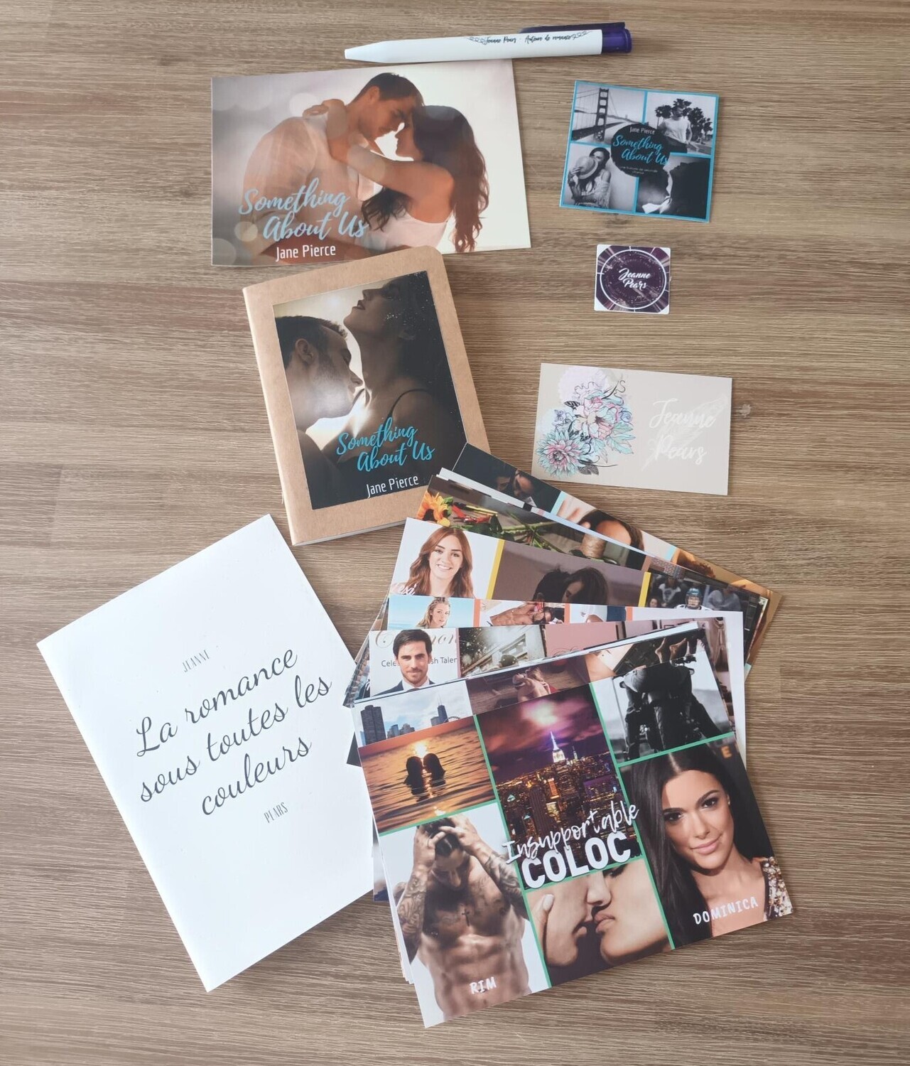 Box goodies - Something About Us - relié