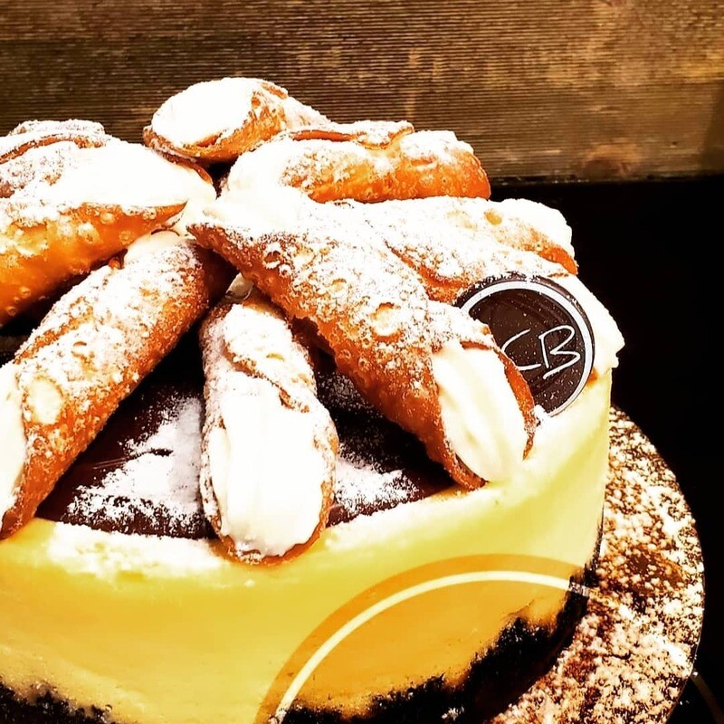 Cannoli 8&quot;