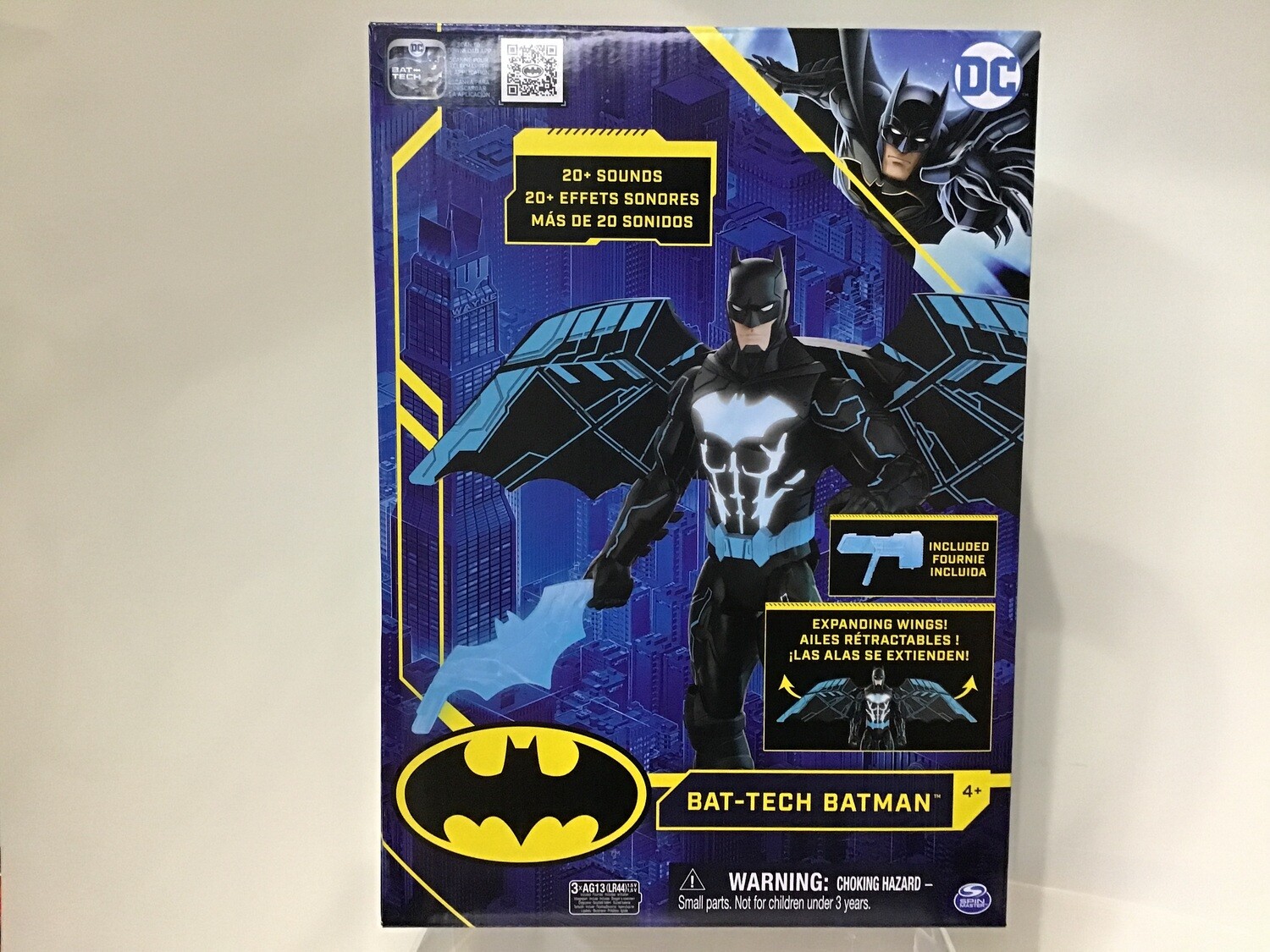 Batman Figure w/Expanding Wings