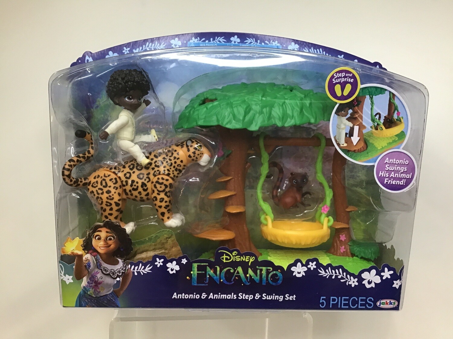 Encanto Antonio &amp; Animals Step