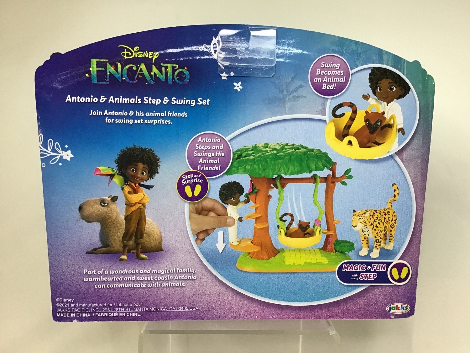 Encanto Antonio &amp; Animals Step