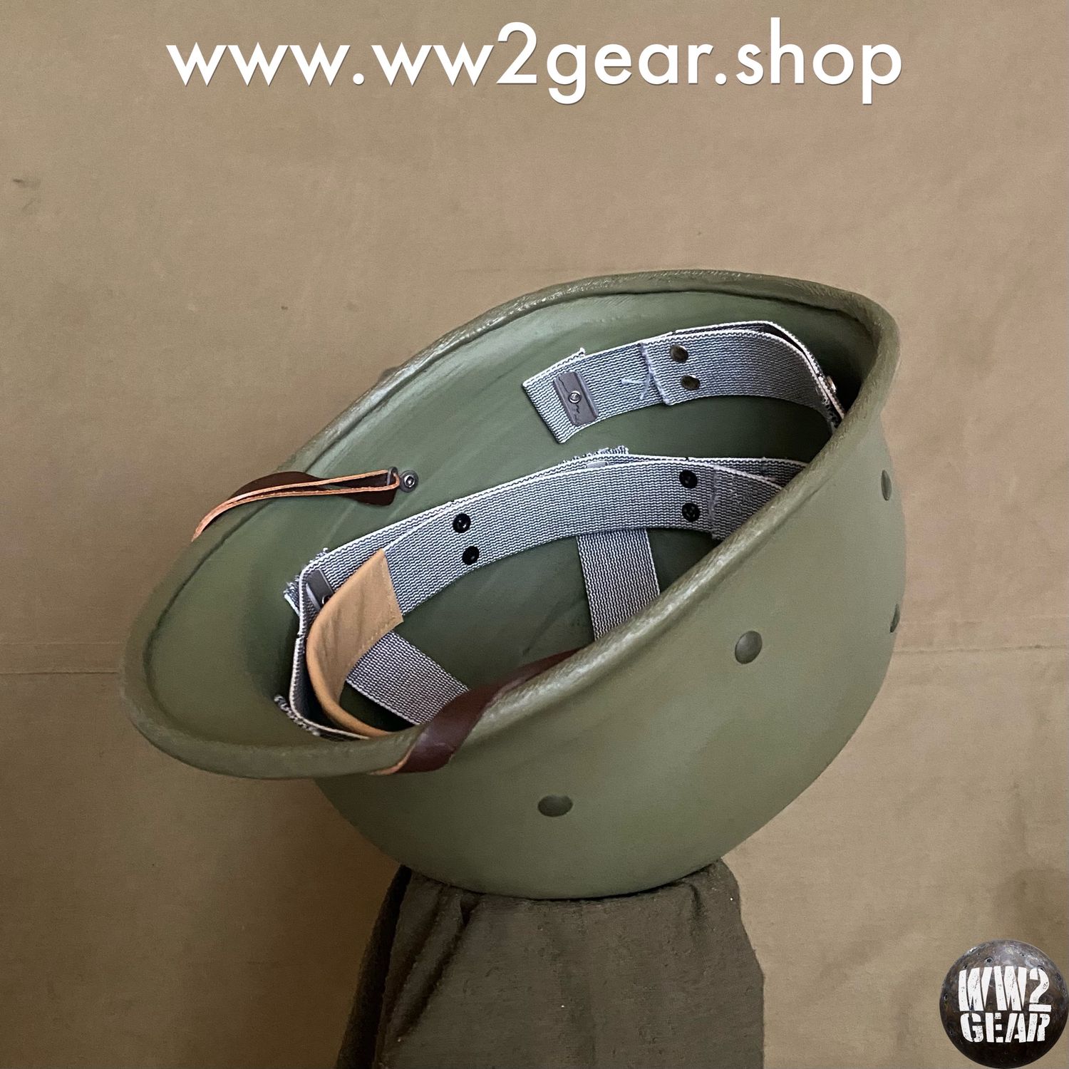 WW2 US Hawley Fibre Liner with Rayon Webbing (Reproduction)