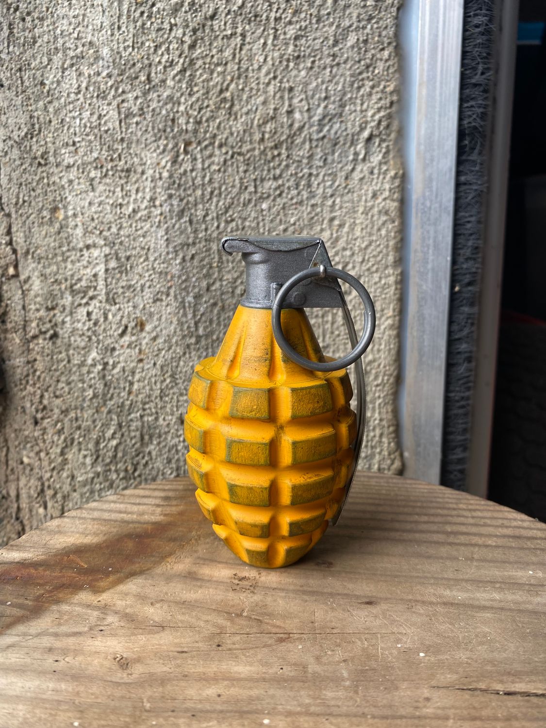US WW2 Yellow MKII Grenade Reproduction With Metal Spoon &amp; Ring (Aged Aspect)