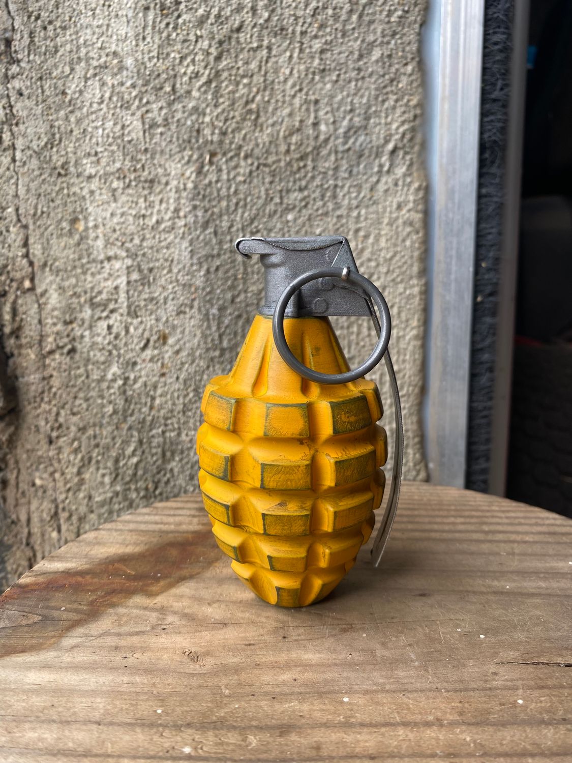 US WW2 Yellow MKII Grenade Reproduction With Metal Spoon &amp; Ring (Aged Aspect)