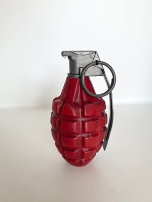US WW2 1920-1930 Red Practice MKII Frag Grenade Reproduction With Metal Spoon &amp; Ring (Aged Aspect)