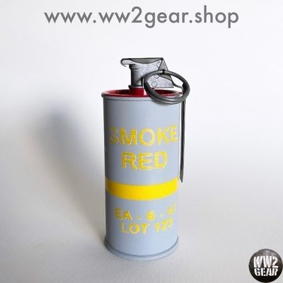 US WW2 M16 / M18 Red Smoke Grenade Reproduction with Metal Spoon &amp; Ring