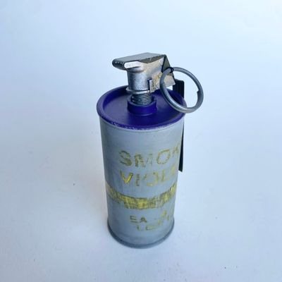US WW2 M16 / M18 Violet / Purple Smoke Grenade Reproduction with Metal Spoon &amp; Ring (Aged Aspect)