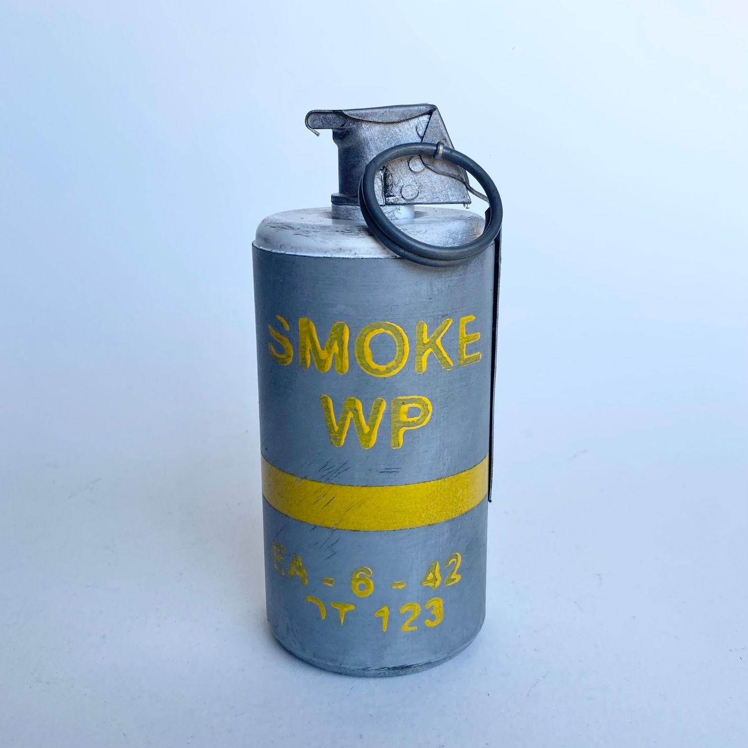 US WW2 M15 Smoke WP Grenade Reproduction With Metal Spoon &amp; Ring (Aged Aspect)