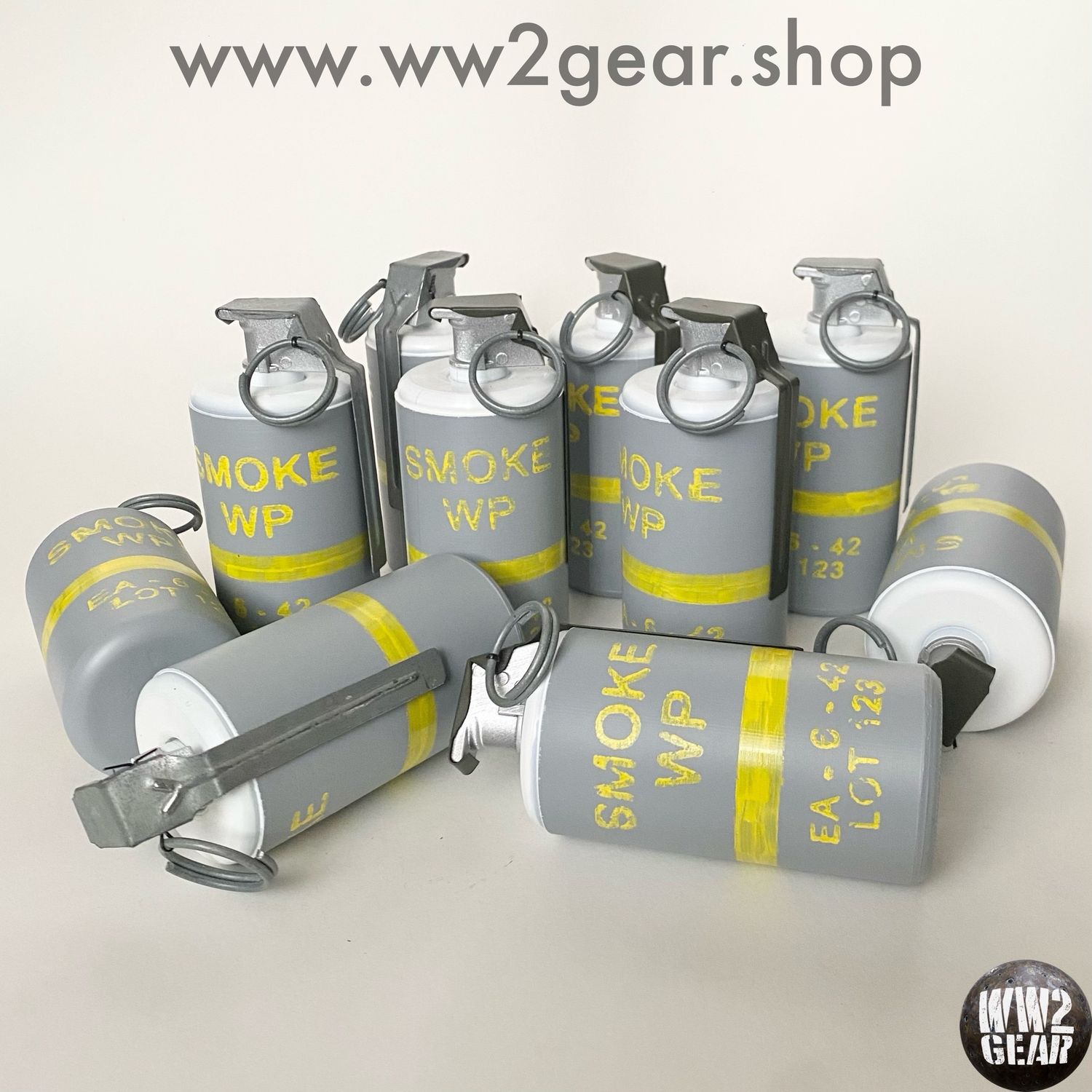 US WW2 M15 Smoke WP Grenade Reproduction With Metal Spoon &amp; Ring