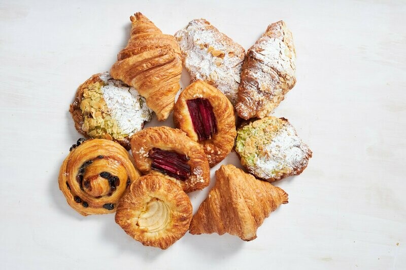 Assorted Pastries (4pax)