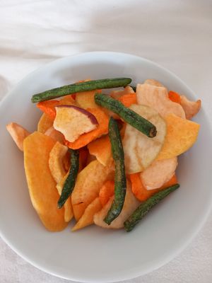 Gemüse Früchte Chips fritiert