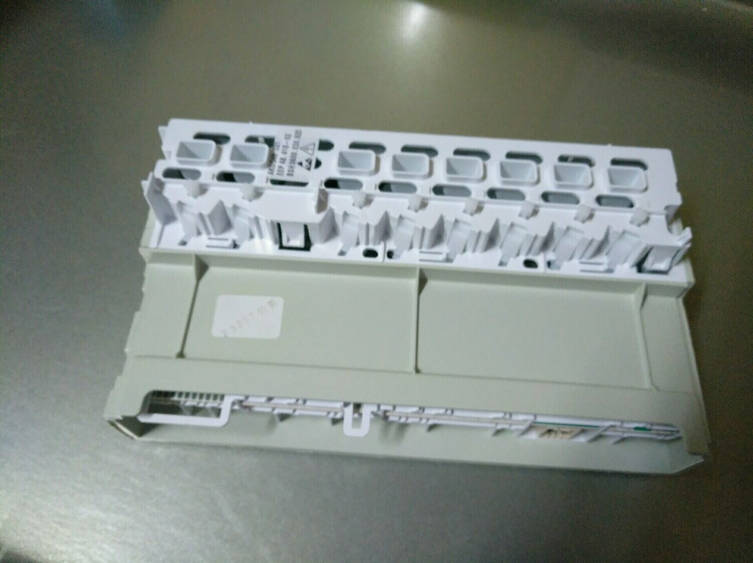 Módulo de Lavavajillas Bosch Gaggenau Siemens Neff
494165  267776
AKO 546321  BSH5600.030.925