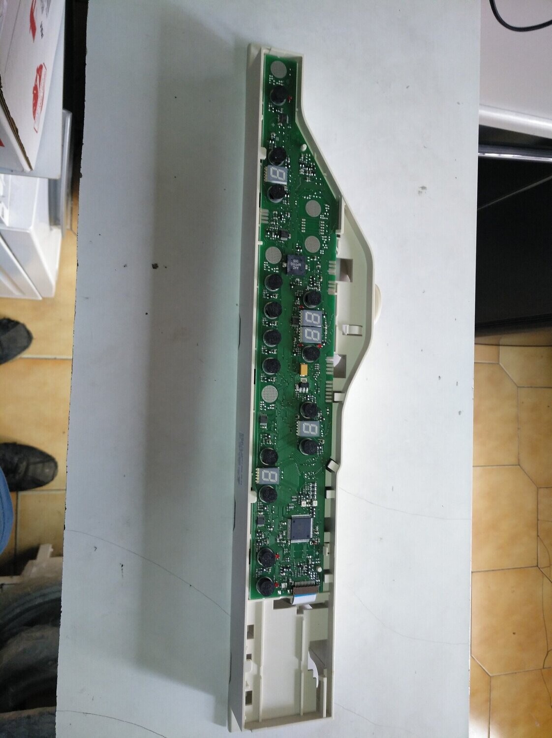 Módulo de Control vitro Whirlpool
480121100028
EGO 75.13067.006  VO.23
461961515352