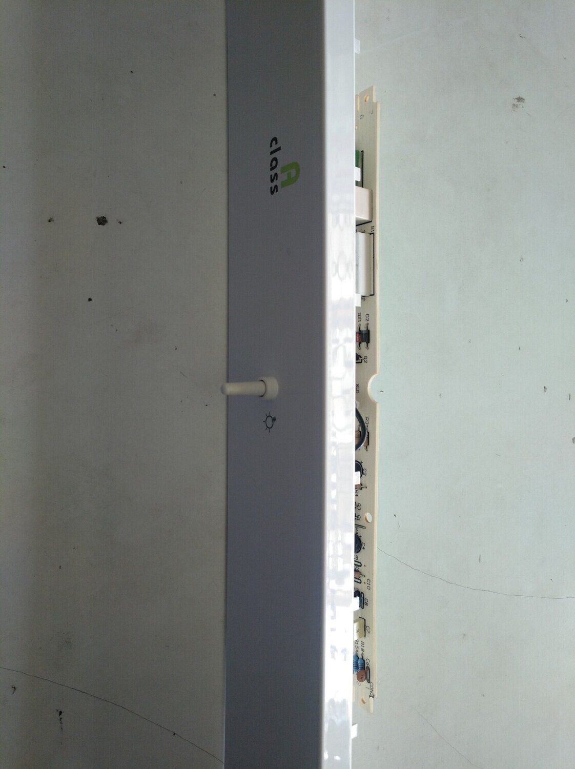 Módulo de mandos frigorífico Whirlpool
481246469217    461952354185