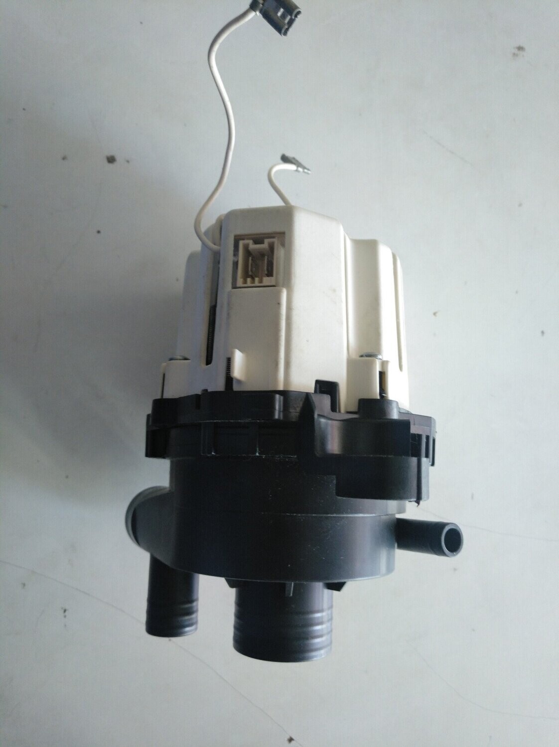 Motor lavavajillas Smeg 795210557
M208.2  16090020.302