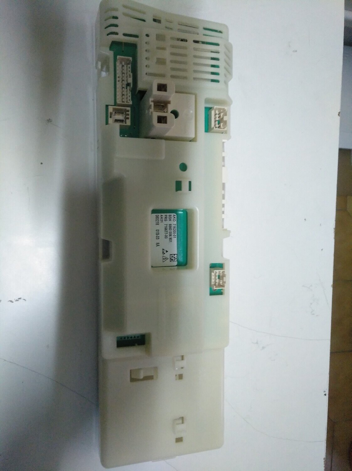 Módulo de lavadora Bosch
499657 663301 666296
AKO 716200-01
5560006901