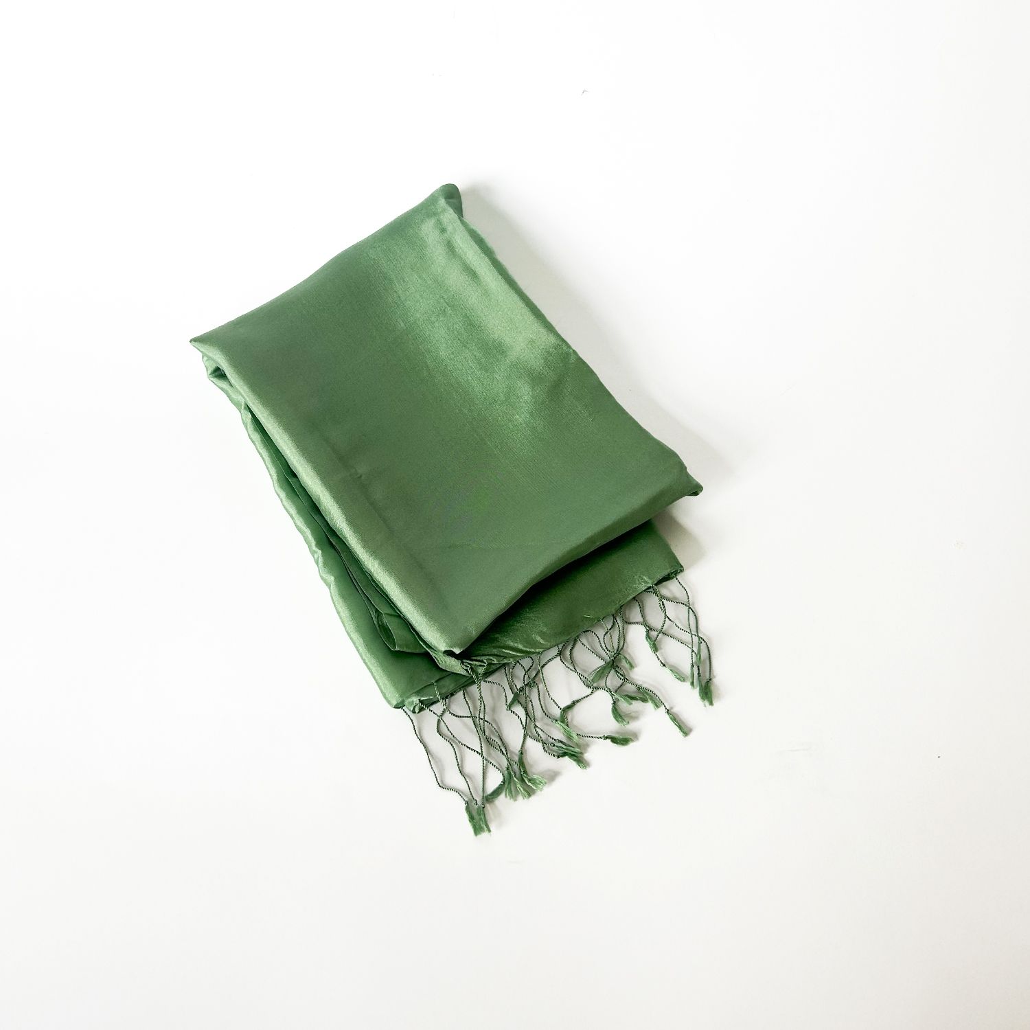 Zīda šalle. Ābolzaļa