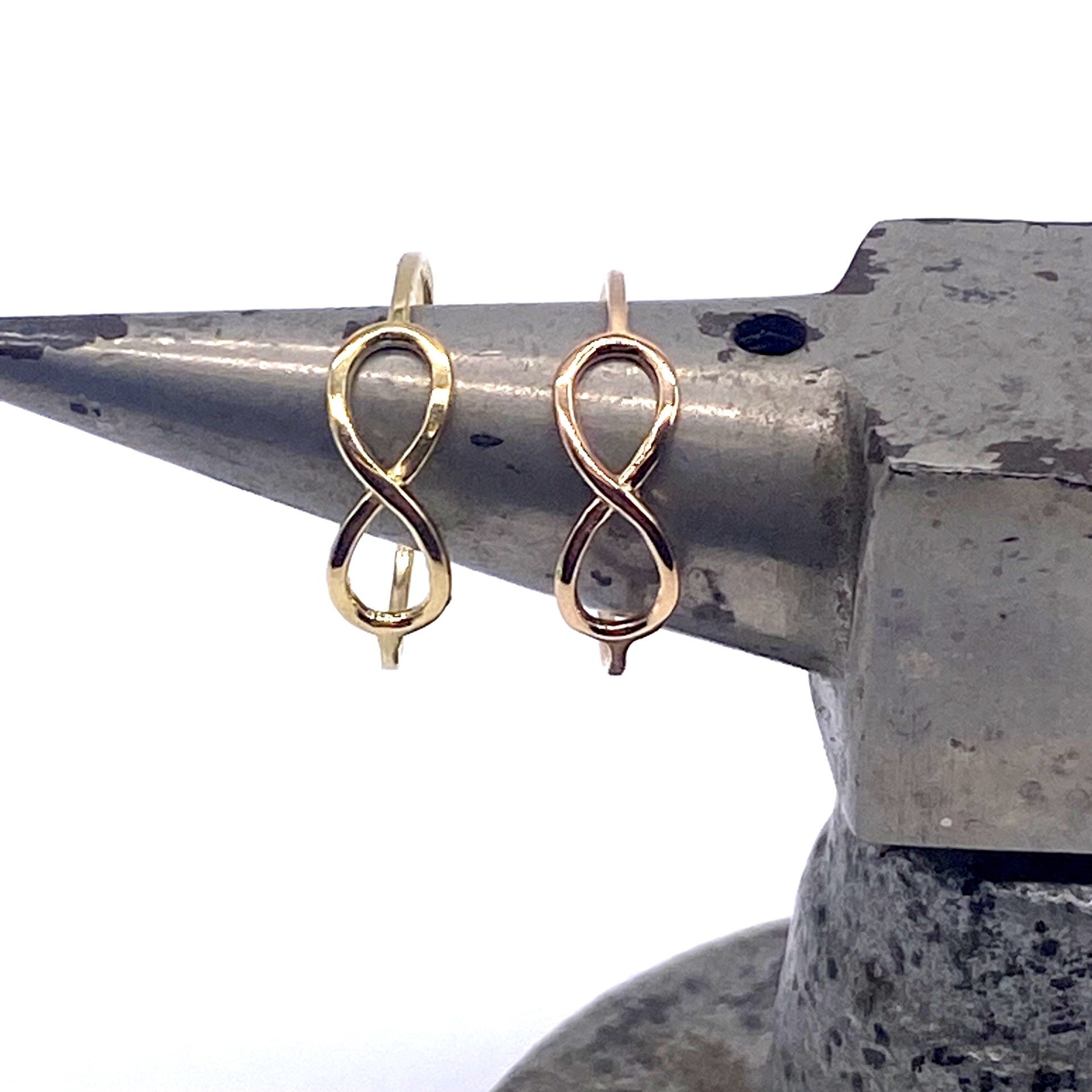 Anello Infinito in Oro 750/000 (18ct)