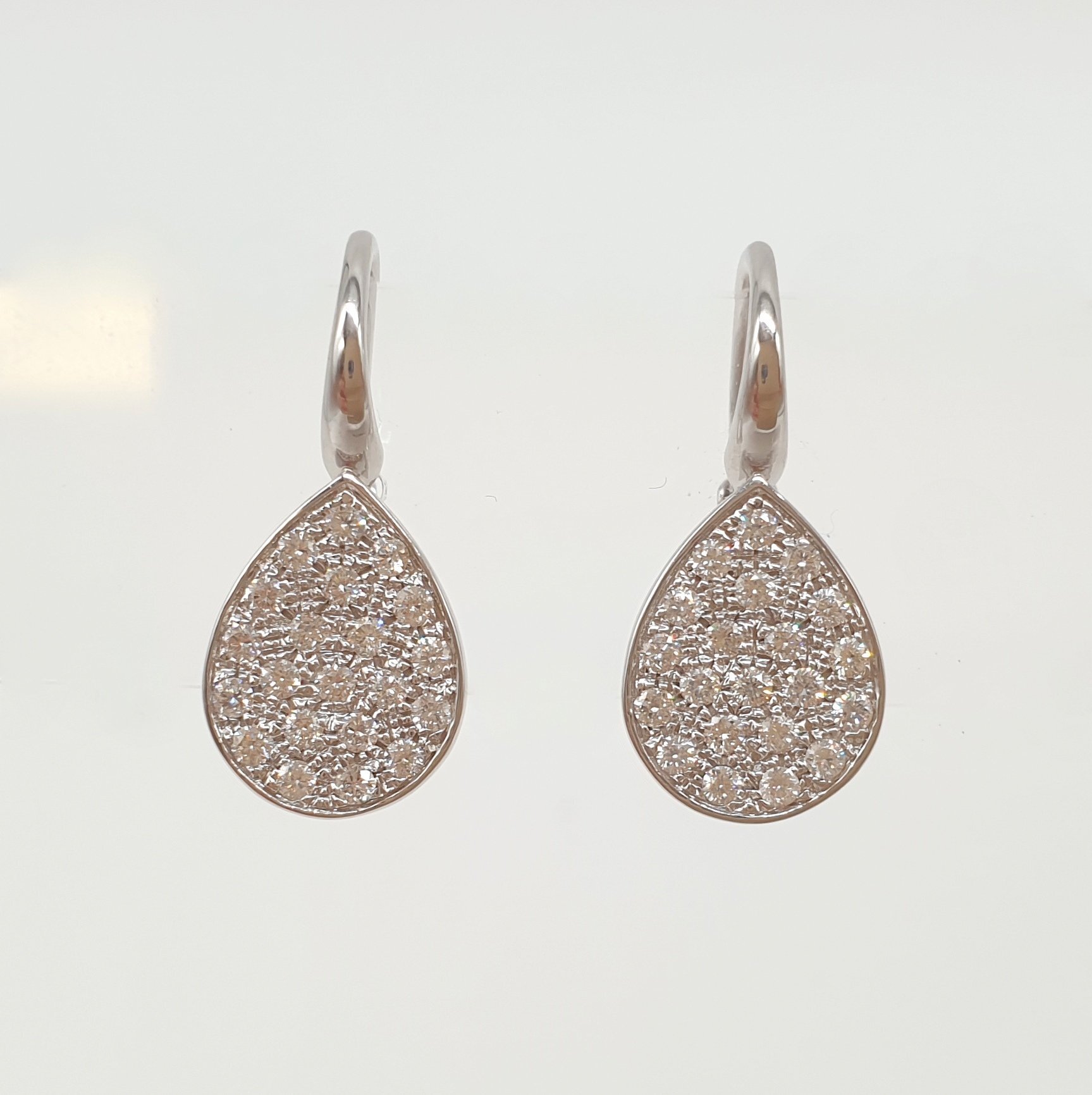 Orecchini Goccia in Oro bianco 750/000 (18ct)  con diamanti
