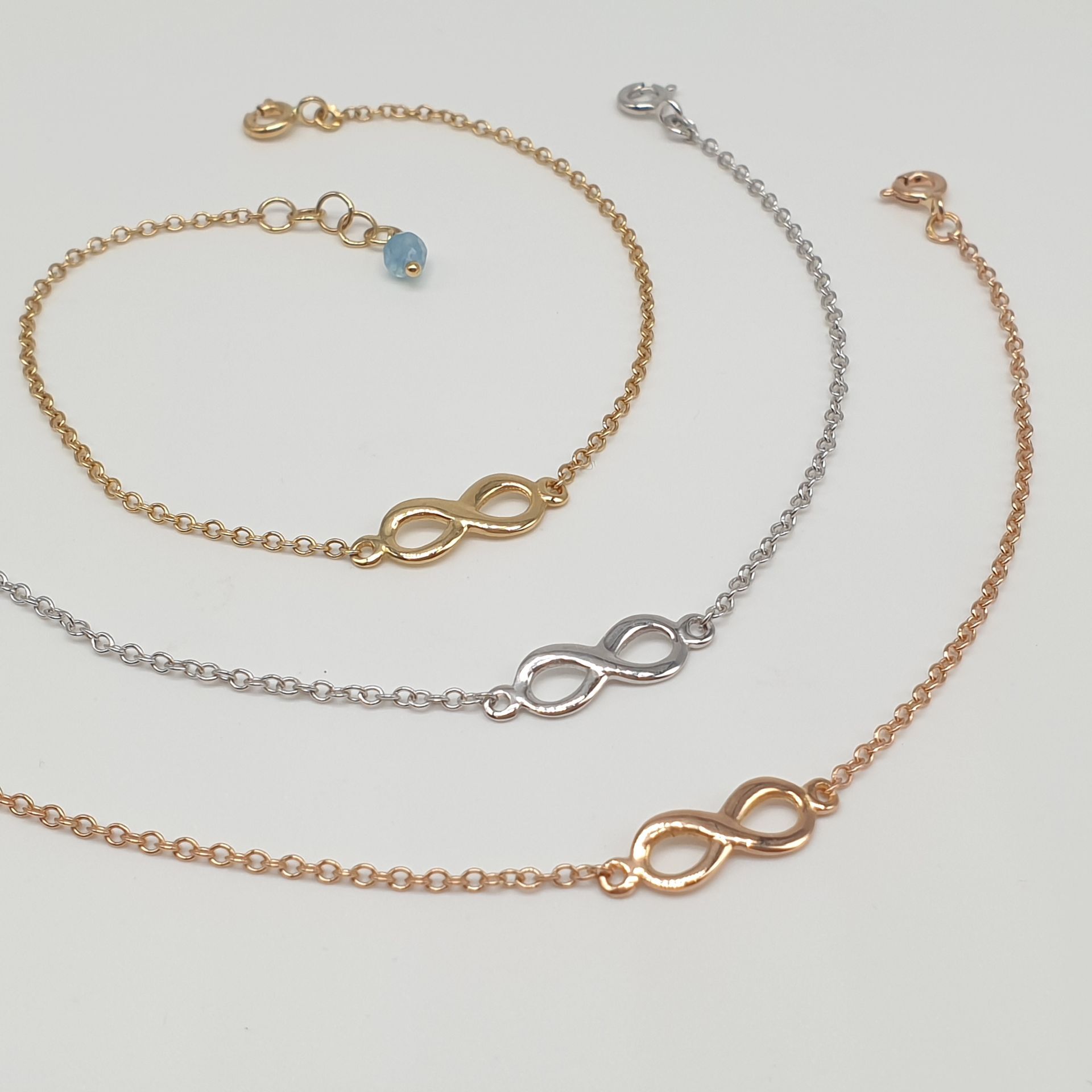 Bracciale infinito in oro 750/000