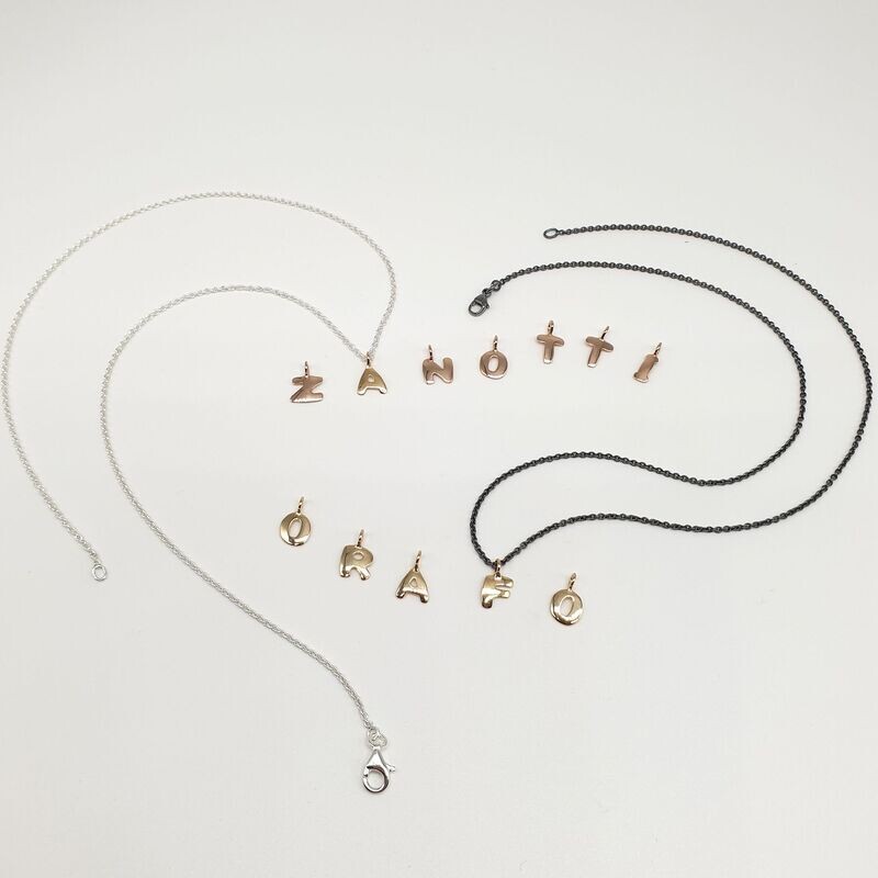 Girocollo Argento Iniziale in oro 750/000(18ct)