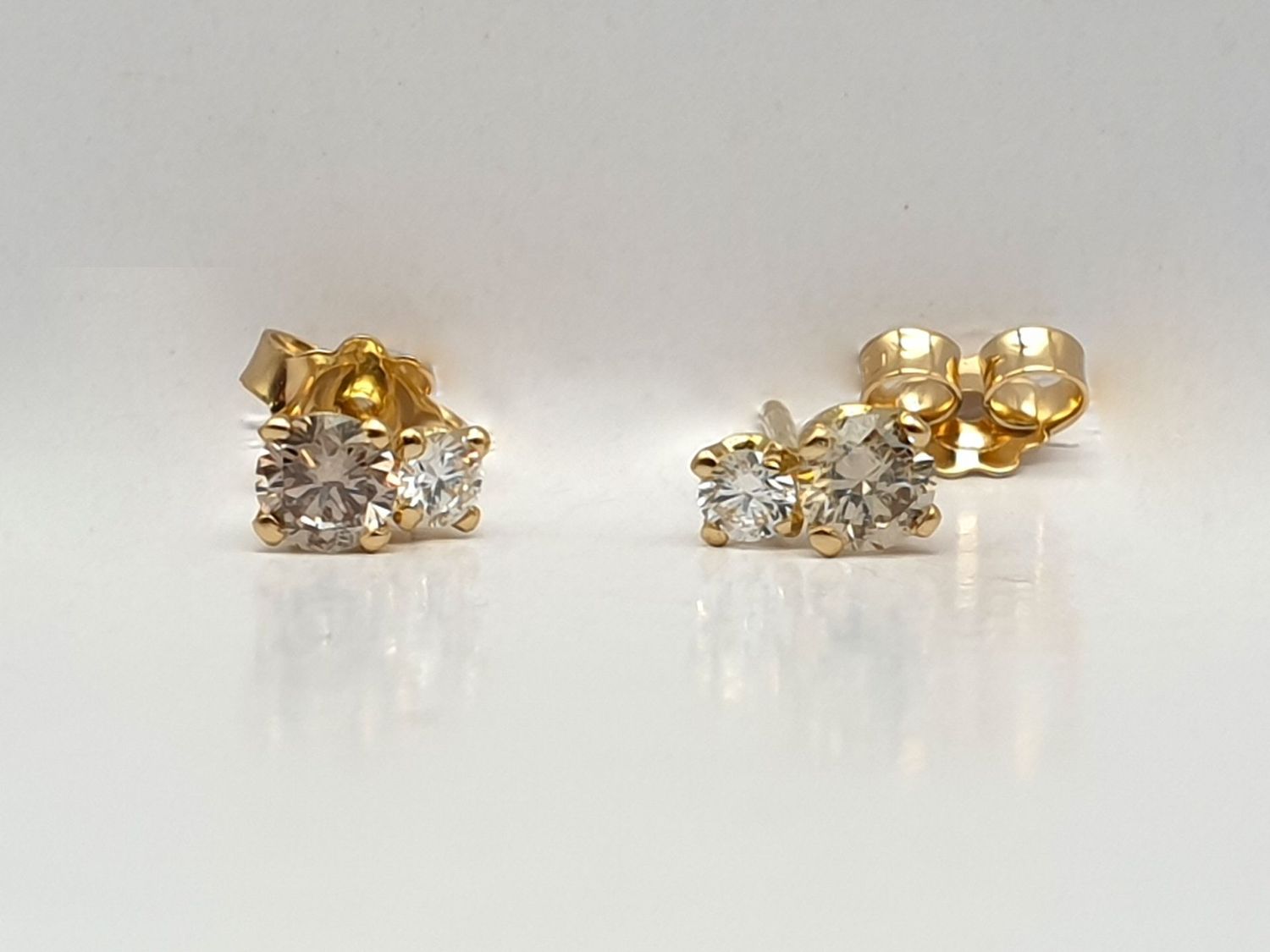 Orecchini Bilogy Brown & White in Oro 750/000 (18ct)