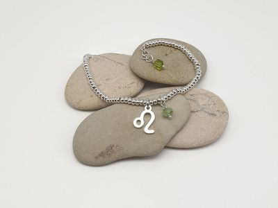 LEONE- peridoto, Bracciale con simbolo e gemma LEONE- peridoto, Bracciale con simbolo e gemma