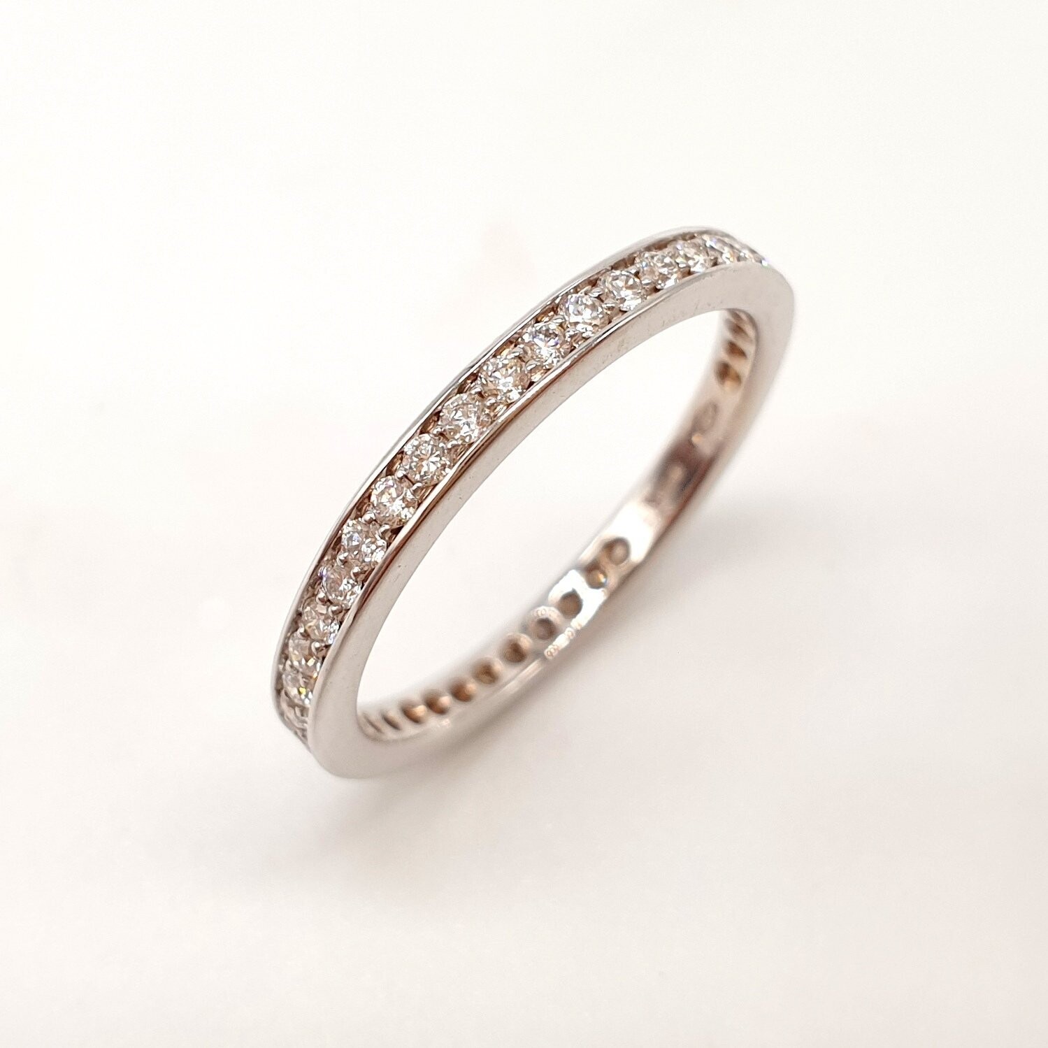 Fedine in oro 750/000 (18ct) ETERNISSIME con diamanti naturali Fedine in oro 750/000 (18ct) ETERNISSIME con diamanti naturali, COLORE:: ORO BIANCO