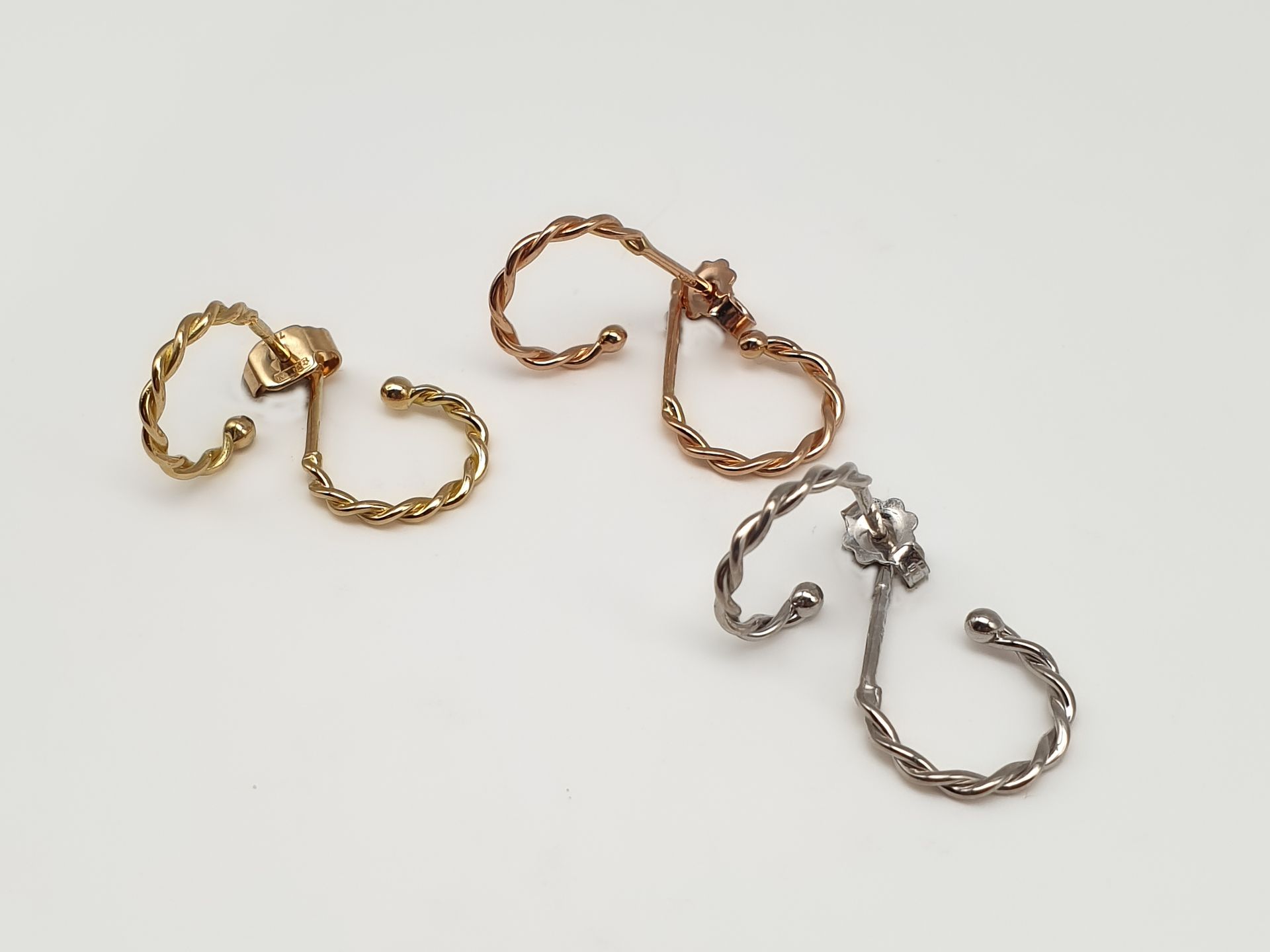 Orecchini Cerchio Intrecciati in Oro 750/000 (18ct)