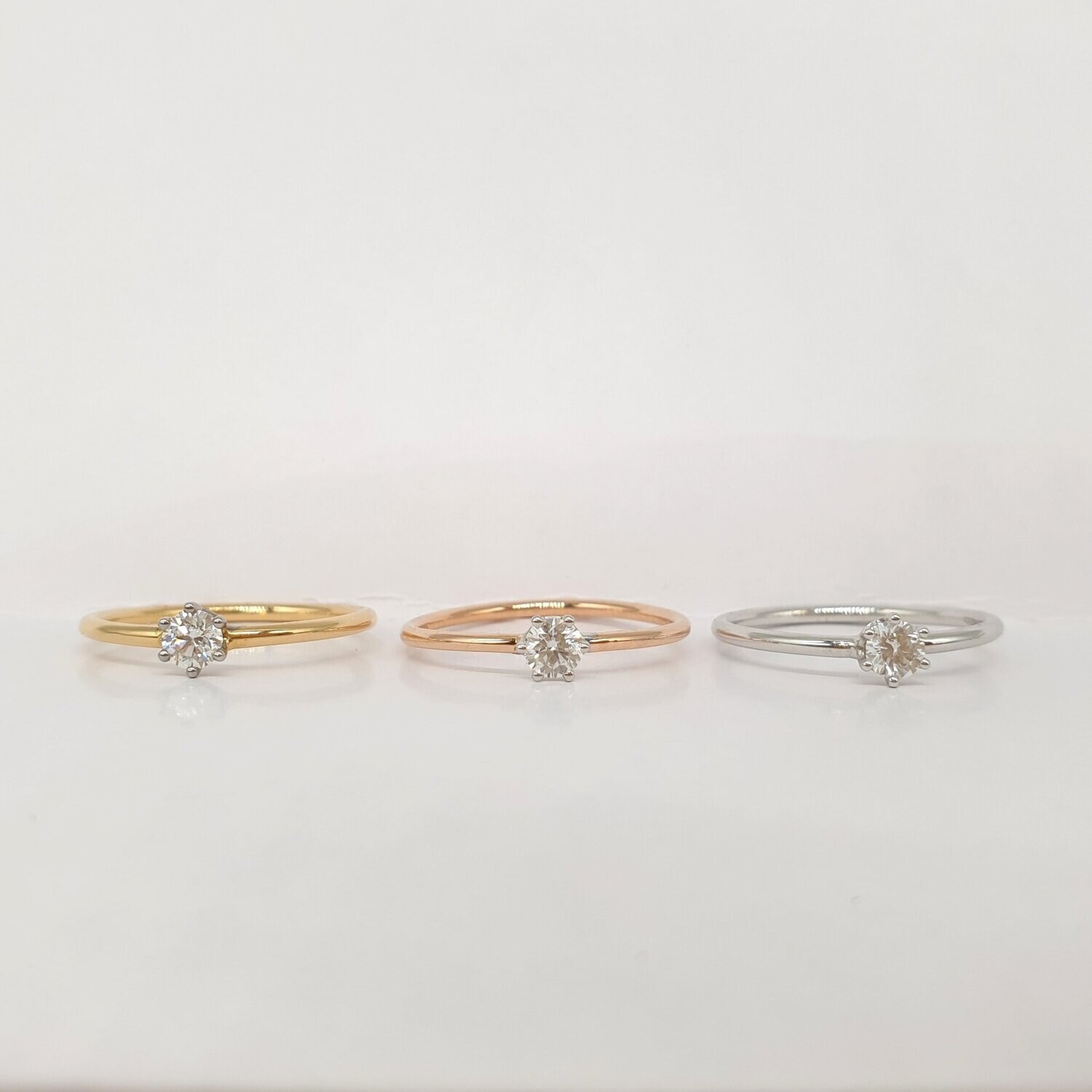 Anello ESile Sei punte in Oro 750/000 (18ct) con diamante naturale