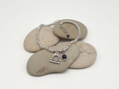 BILANCIA - Lapislazzuli, Bracciale con simbolo e gemma BILANCIA - Lapislazzuli, Bracciale con simbolo e gemma