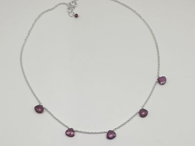 Girocollo in Argento 925/000 con gocce di granato naturale