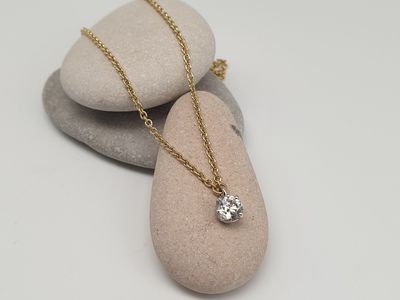 Girocollo punto luce con Diamante Naturale ct 0.38