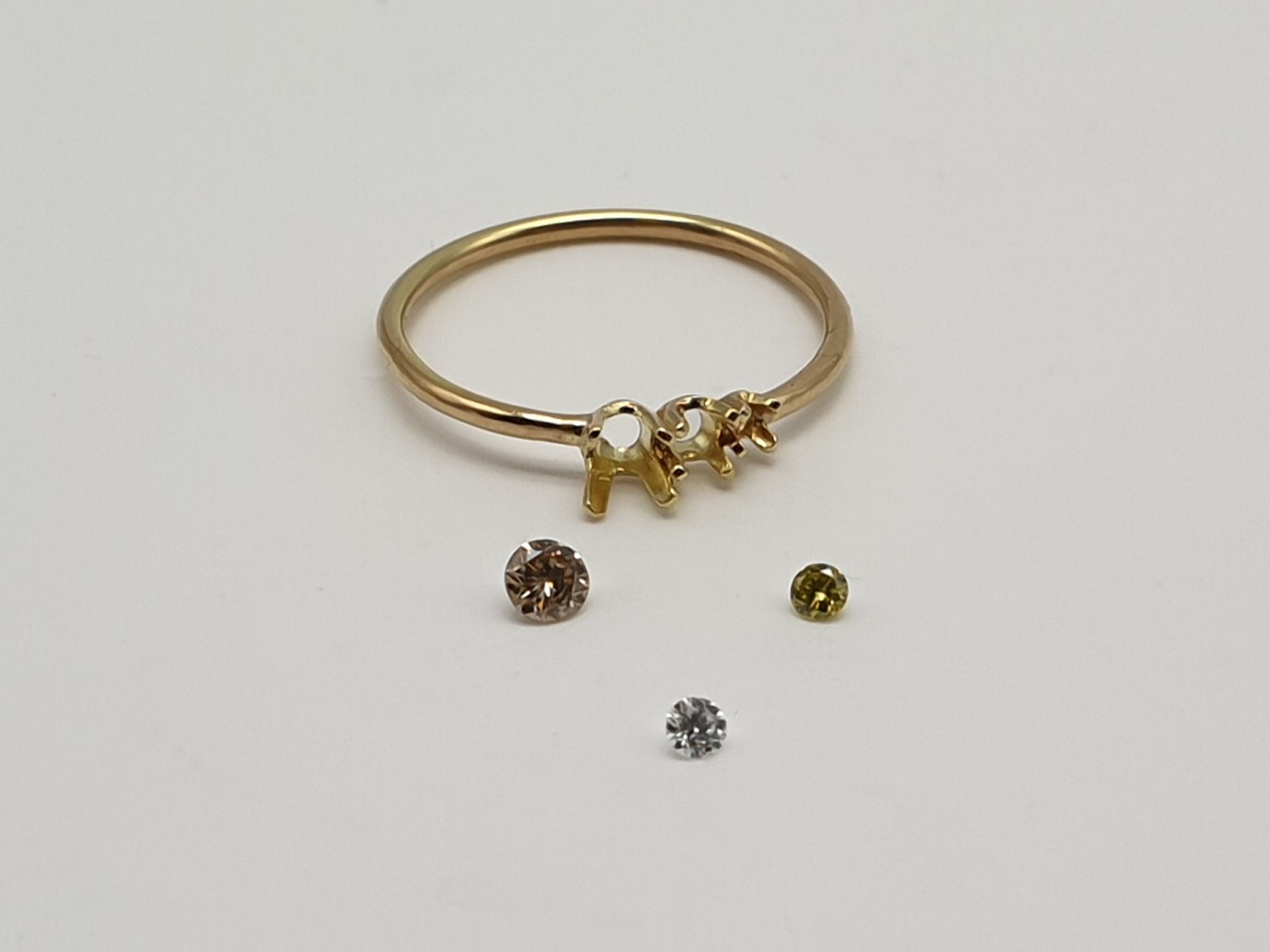 Trilogy Brown, Yellow & White in Oro 750/000 (18 ct)