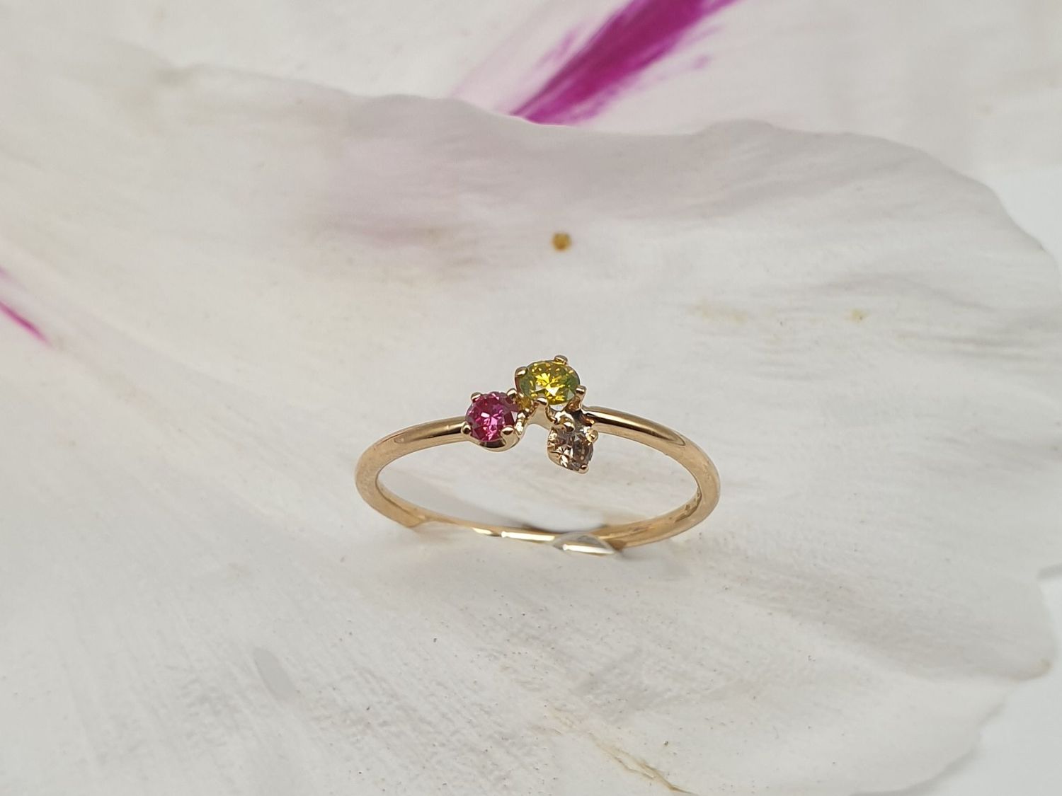 Trilogy brown, yellow e pink in Oro 725/000 (18ct)