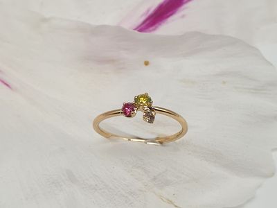 Trilogy brown, yellow e pink in Oro 725/000 (18ct)