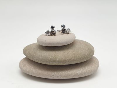 Orecchini Trilogy Black, White & Brown in Oro 750/000 (18ct)