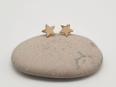 Orecchino STELLA oro 9 ct. Orecchino STELLA oro 9 ct.