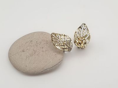 Orecchino FOGLIA oro 9 ct. Orecchino FOGLIA oro 9 ct.