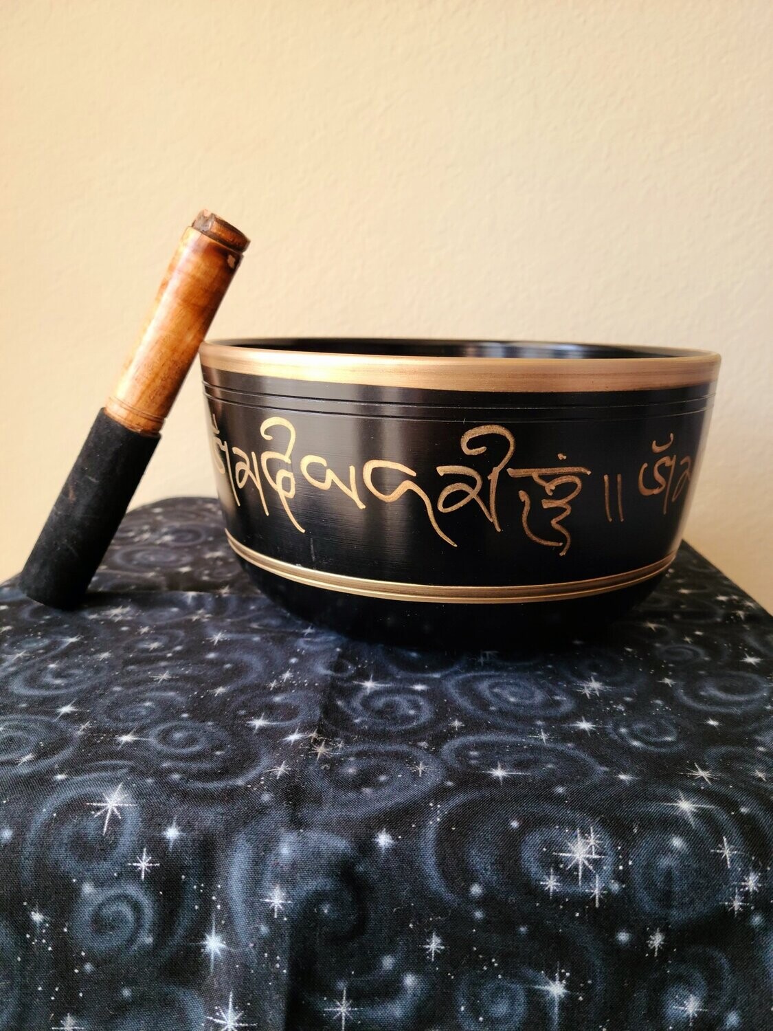 Black/Gold Tibetan Singing bowl