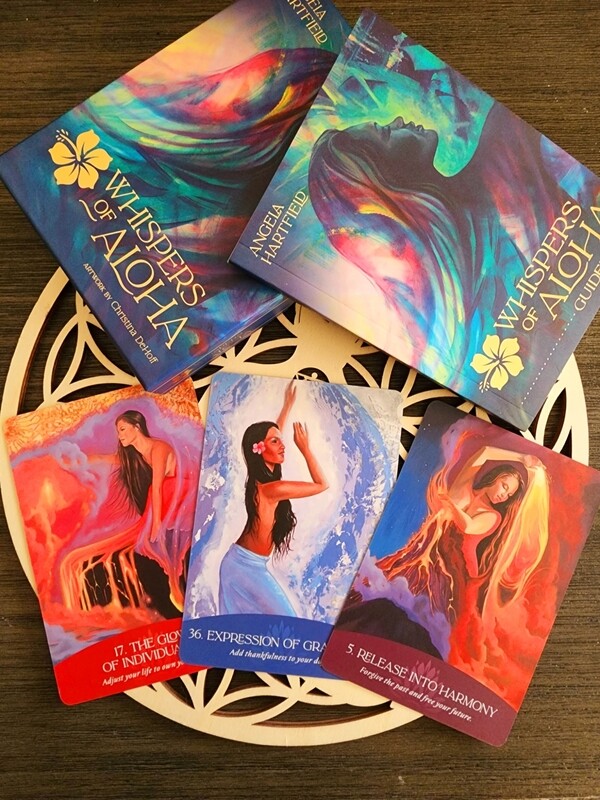 Whispers of Aloha Oracle Deck